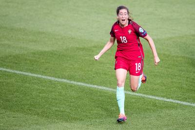 Portugese vrouwen houden EK-hoop levend met zege op Schotland