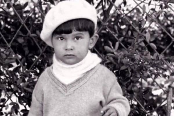 Close Up: 1001 Nights Apart