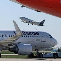 Luchtvaartmaatschappij Lufthansa schrapt 20.000 vluchten tot en met oktober om brandstof te besparen