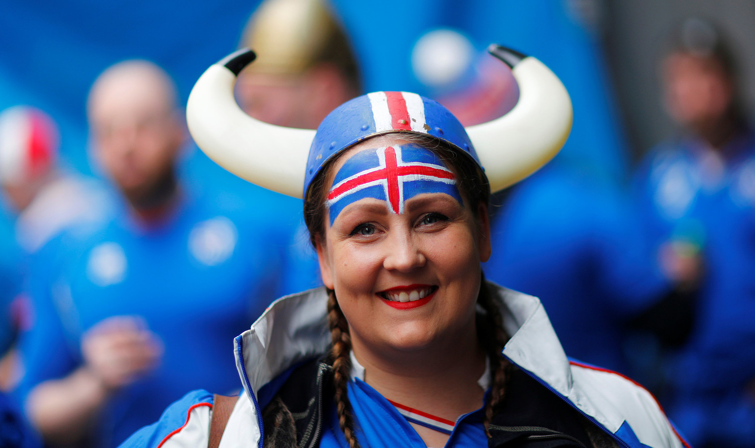 Глава государства исландии. Исландские женщины. Исландия девушки. Исландские женщины обычные. Исландия девушки красивые.