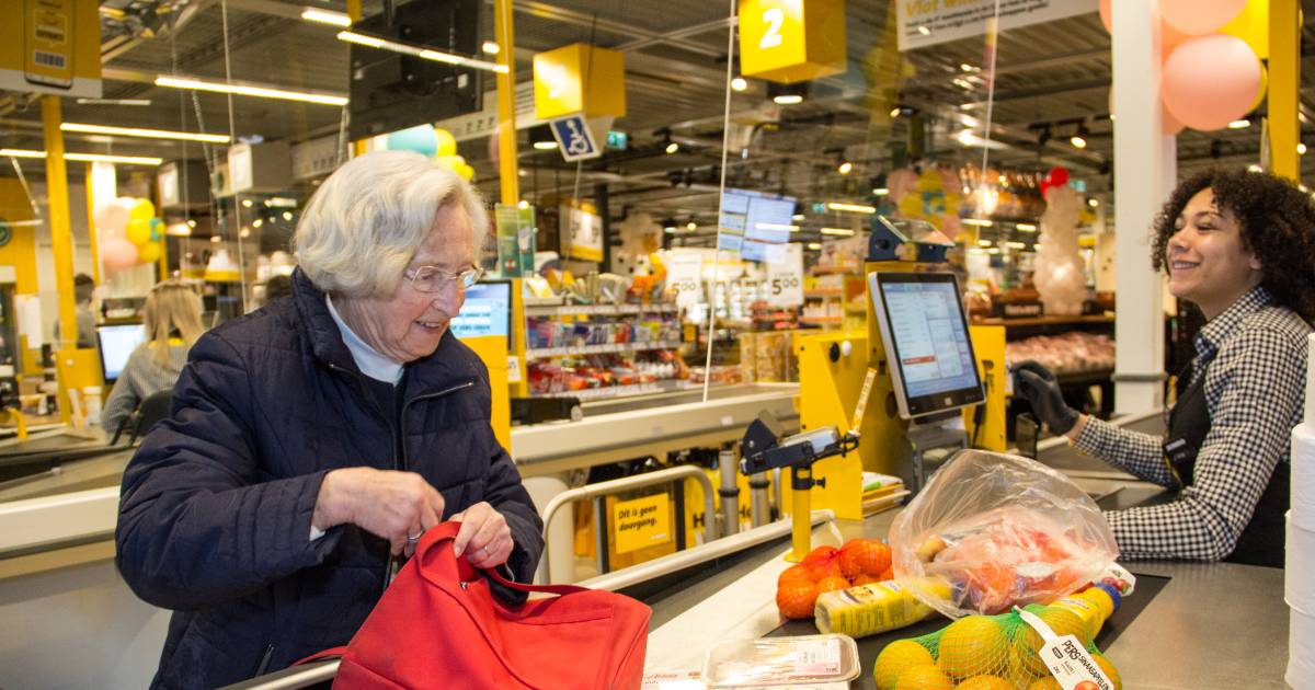 Jumbo Eerder Open Speciaal Voor Ouderen Het Is Minder Druk En Dat Is Fijn Rotterdam Pzc Nl