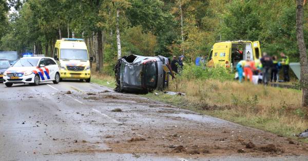Gewonde bij ernstig ongeluk aan Bakelseweg in De Mortel.