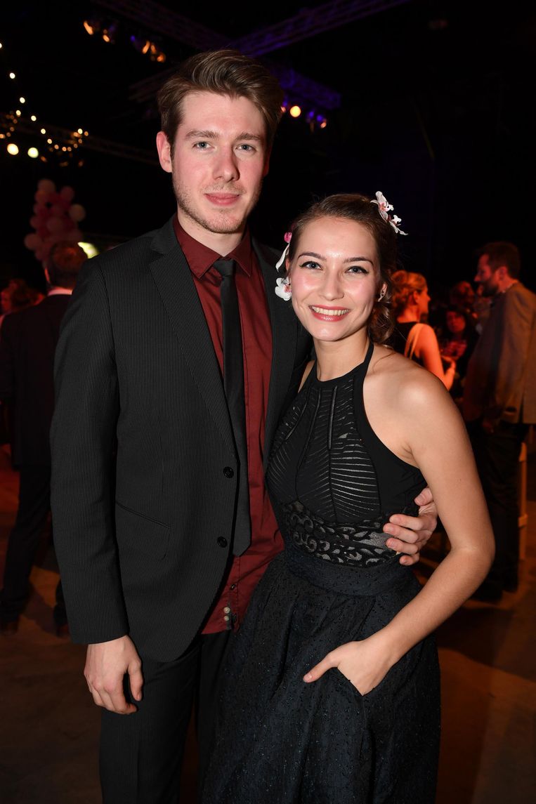 Ghost Rockers Koppel Het Werd Steeds Moeilijker Om Onze Relatie Geheim Te Houden Story Showbizz Hln