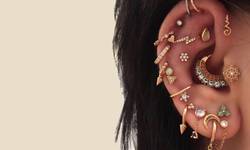 Dit is de populairste piercing van het moment (maar je laat hem beter niet bij de juwelier zetten)