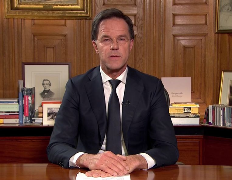 Live: Oproep tot ‘applaus voor onze helden van de zorg’, Italië ziet hoogtepunt virusbesmettingen naderen