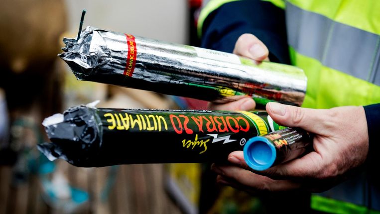 Politie Wil Illegaal Vuurwerk Niet Meer Vervoeren En Opslaan Het Parool