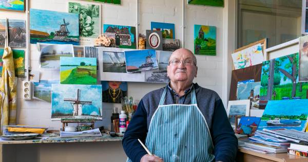 De ogen van Ad de Hart (93) glinsteren als hij over zijn schilderwerk vertelt. 'Maar ho, ik ben geen