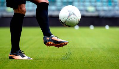 Friese voetbalclub weigert te spelen tegen moordenaar en degradeert