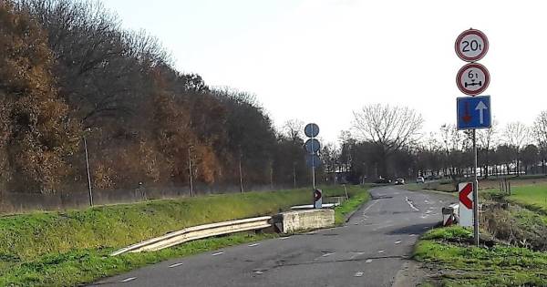 SSM: laat zwaar verkeer niet meer over vernieuwde Parallelweg bij Hedel rijden - BD.nl