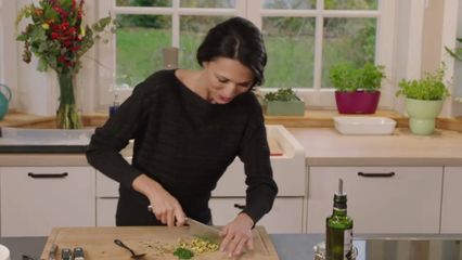 69. Kabeljauw uit de oven met kruidenkorst, groene asperges en zeekraal & hapje van