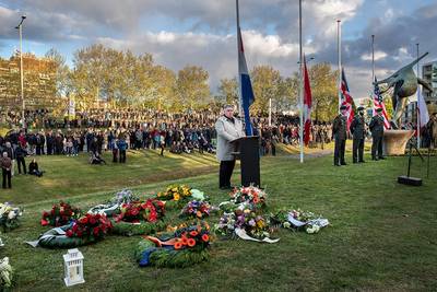 Zo herdenkt de regio: dodenherdenking in beeld