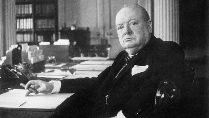 Document dat 80 jaar verborgen bleef onthult onbekende kant van Winston  Churchill | Buitenland | hln.be
