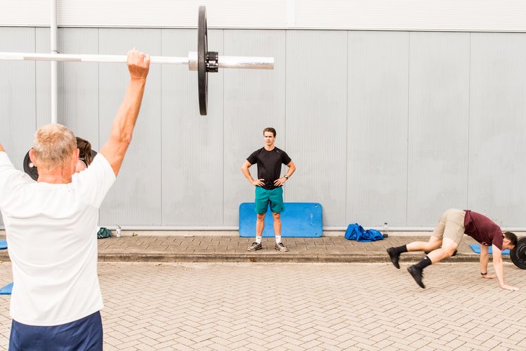 Terug naar de sportschool, hoe pak je dat aan en hoe veilig is het? Zeven vragen De Volkskrant