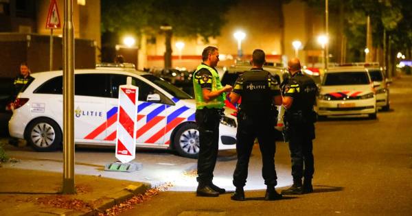 Schietpartij aan Venuslaan in Eindhoven: ‘Opeens kwamen die mannen heel rustig teruglopen' in MIJN EIGEN straat VERDOMME .