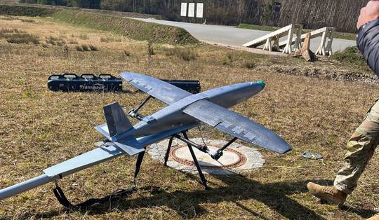 Gloednieuwe Amerikaanse aanvalsdrone doet Russen tot ver achter het front in Oekraïne pijn: ‘Ongeëvenaard’