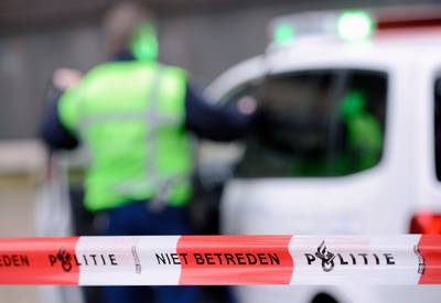Buitenlandse touringcar beschoten in Amsterdam