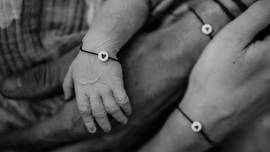 Wielrenner Nikolas Maes (33) en zijn vrouw verliezen kindje net voor geboorte: “Nooit gedacht dat onze eerste foto samen ook de laatste zou zijn”