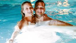 Blind Getrouwd newlyweds Hyndi en Valentijn bezegelen jawoord in ...