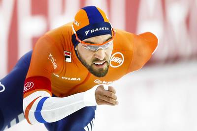 Nuis schaatst wereldrecord op de 1000 meter: ‘Het was retespannend’