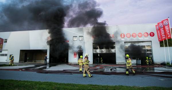 Koos van Elk stuurt brandweer bedankvideo na brand in Heteren