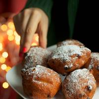 Dit is hoeveel dagen je je overgebleven oliebollen kan bewaren