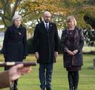 Konvooi premier Michel en May aangereden na bezoek militair kerkhof: twee agenten gewond