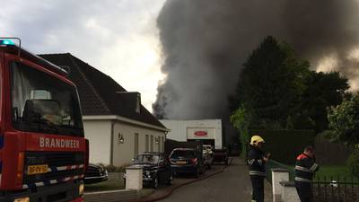 Grote uitslaande brand bij bouwmarkt in Valkenswaard
