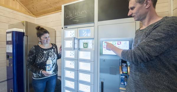 Familie uit Harbrinkhoek begint boerderijwinkel: 'Aan onze yoghurt hoef je geen suiker toe te voegen