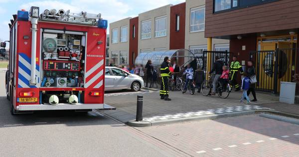 Basisschool in Wijk en Aalburg ontruimd na brand in meterkast - BD.nl