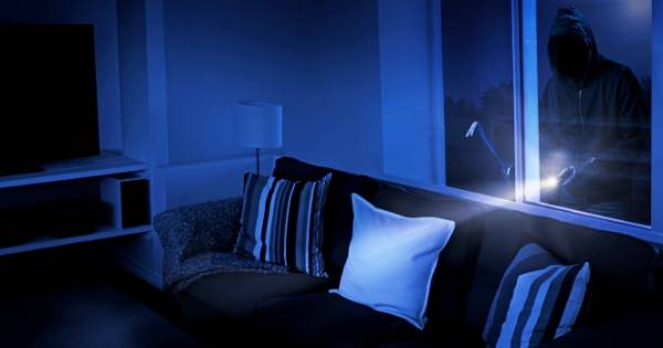 Bewoners houden dronken inbreker aan in Noordwelle