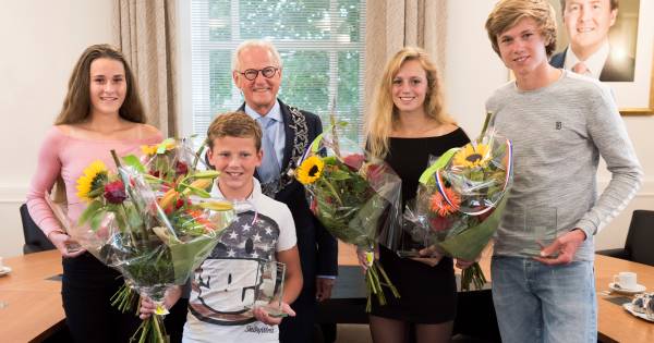 Lopik trots op vier (!) polsstokkampioenen | Utrecht - AD.nl