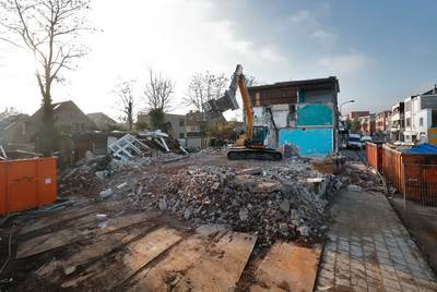 Sloop aan de Parkweg is begonnen