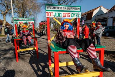 De carnavalsoptocht van Mastepinnelaand krijgt er een publieksprijs bij