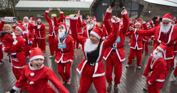 Kerstmannen rennen door Beusichem