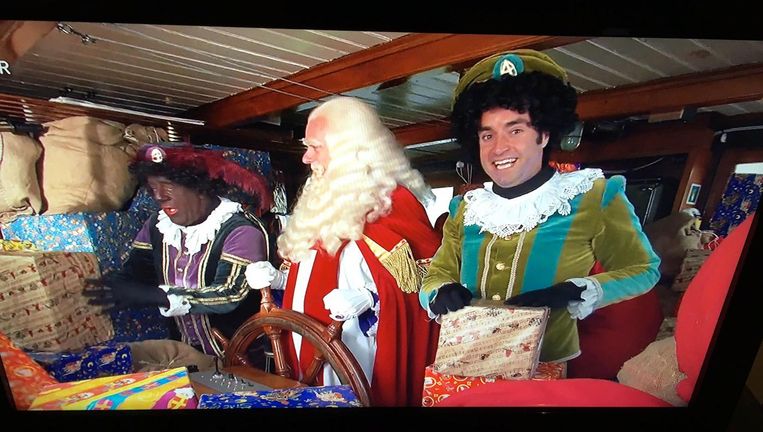 Pieten In Sinterklaasjournaal Zwart En Wit Het Parool