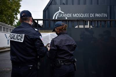 Frankrijk richt pijlen op 76 extremistische moskeeën