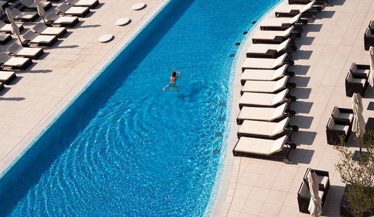 Rechter kent Duitser schadevergoeding toe vanwege ‘handdoekjeleggen’ in Grieks resort