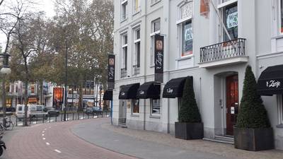 Eigenaar restaurant in Arnhem zet foto’s van insluiper tóch online, ondanks advies politie