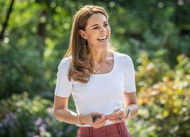 Shoppen maar: hertogin Kate gespot in déze blazer van Zara