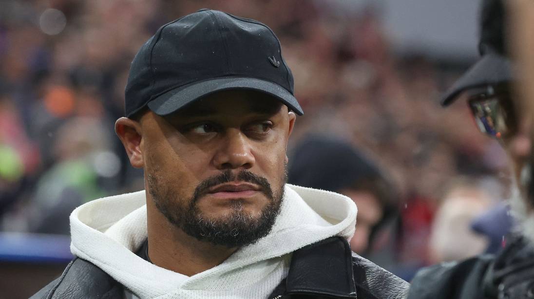 “Hij krijgt de beste zorgen”: toestand van Vincent Kompany is stabiel nadat hij in elkaar zakte op veld en werd afgevoerd