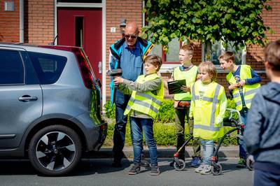 Kinderen zien hoe hard hun ouders rijden: ‘We moeten hem zeker aanhouden’
