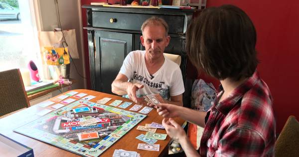 Johan Vlemmix verruilt zijn luxe villa voor sociale huurwoning in Ederveen
