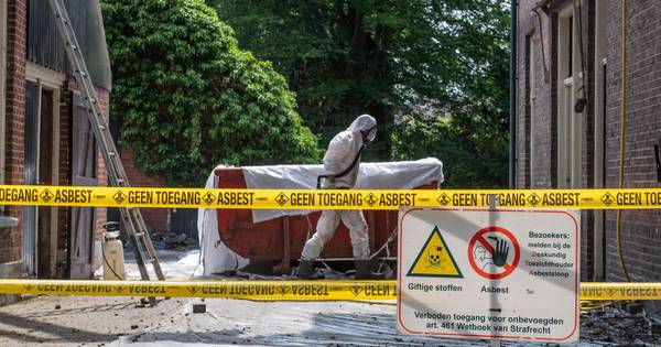 Sloop maakt einde aan eeuw bakkershistorie De Lenne in Saasveld