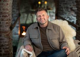 Boer Martijn verklapt of hij al vlinders heeft voor één van zijn dames