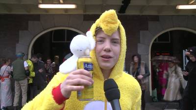 Start carnavalsseizoen: om acht uur 's ochtends aan het bier