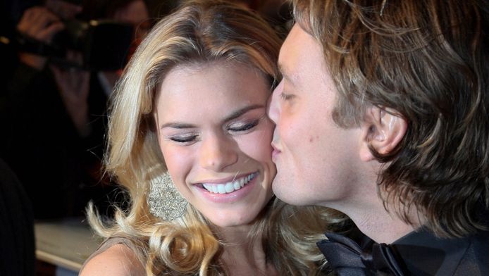 Nicolette Van Dam Bas Doet Alle Luiers Van Lola Lily Show Ad Nl