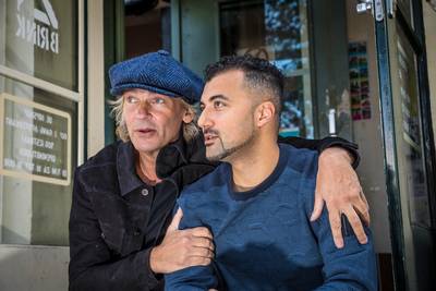 Columnist Özcan Akyol wint prestigieuze prijs voor radioprogramma