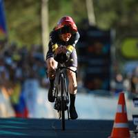 Vingegaard pakt eerste gele trui van Tour de France na winst ploegentijdrit