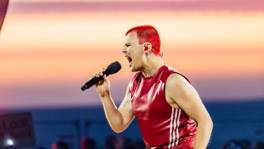 Het dak gaat eraf in Westende met Red Sebastian