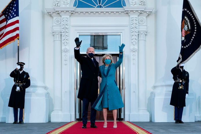 Joe et Jill Biden à leur arrivée à la Maison Blanche.